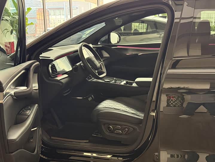 Photo 7 - BYD Sea Lion 07 EV