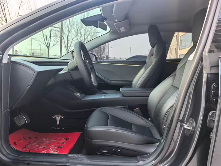 Фото 5 - Tesla Model 3