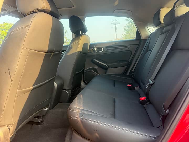 Фото 8 - Honda Civic