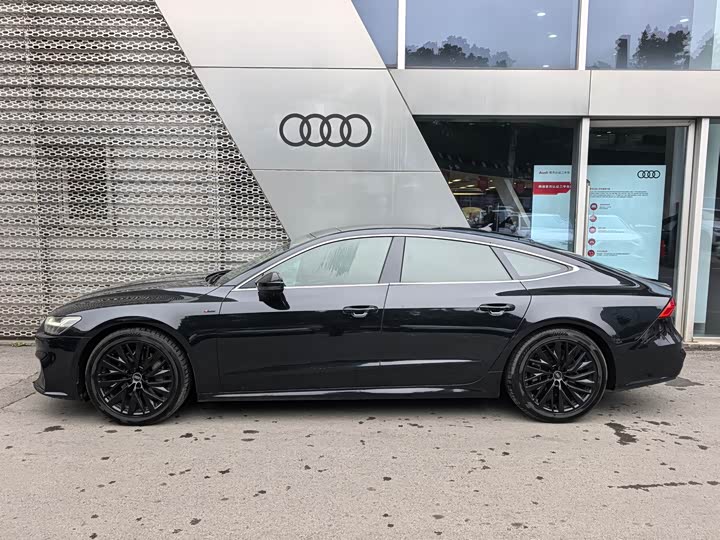 Фото 4 - Audi A7