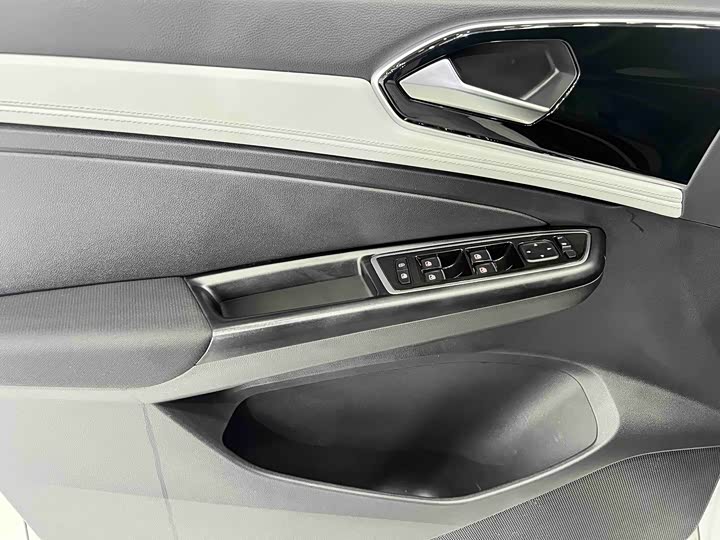 Фото 8 - Jetta VS7