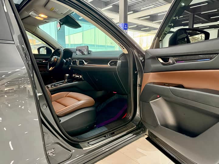 Фото 8 - Mazda CX-5