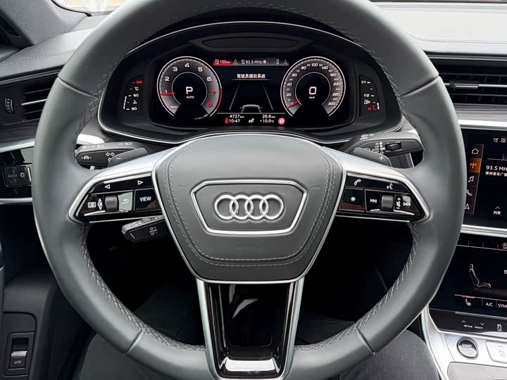 Фото 8 - Audi A6L
