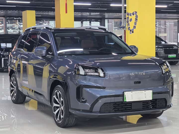 Фото 2 - GAC Aion V