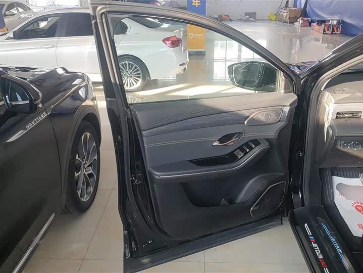 Фото 7 - Jetour Shanhai L9