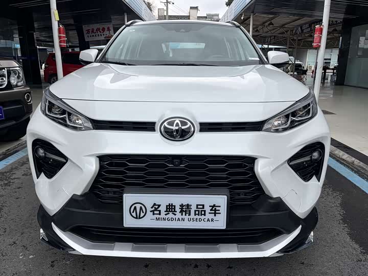 Photo 2 - Toyota Wildlander