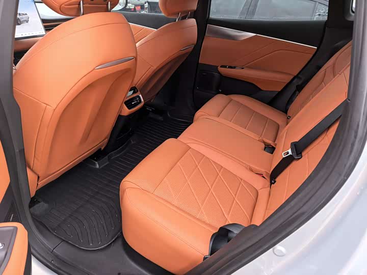 Фото 5 - Changan Deepal S05