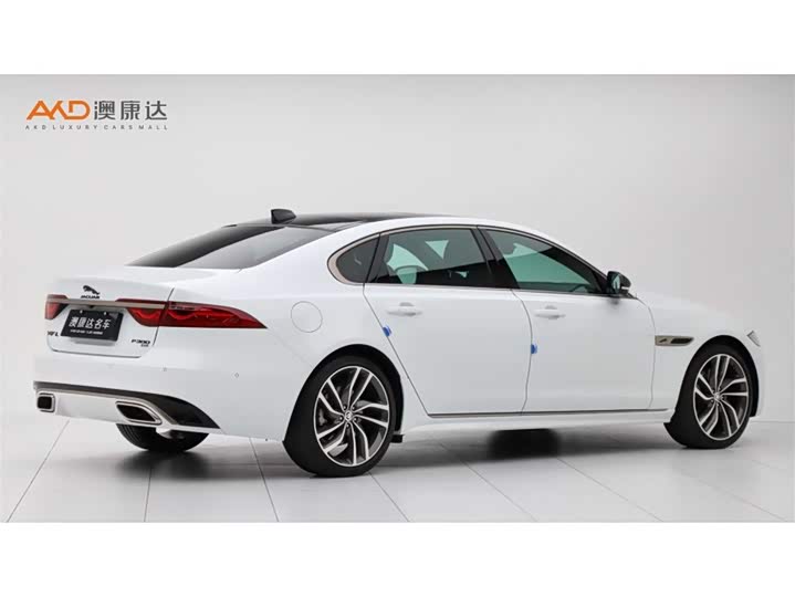 Фото 3 - Jaguar XF L