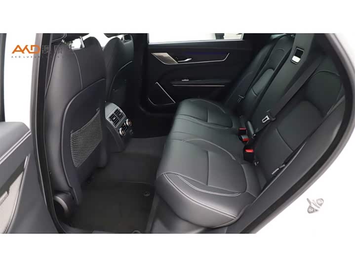 Фото 7 - Jaguar XF L