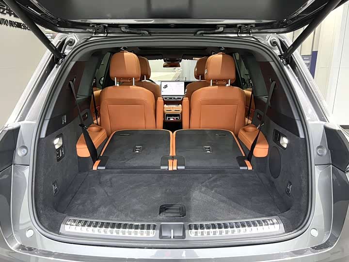 Фото 8 - LiXiang L8