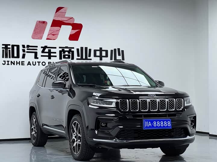 Фото 3 - Jeep Grand Commander