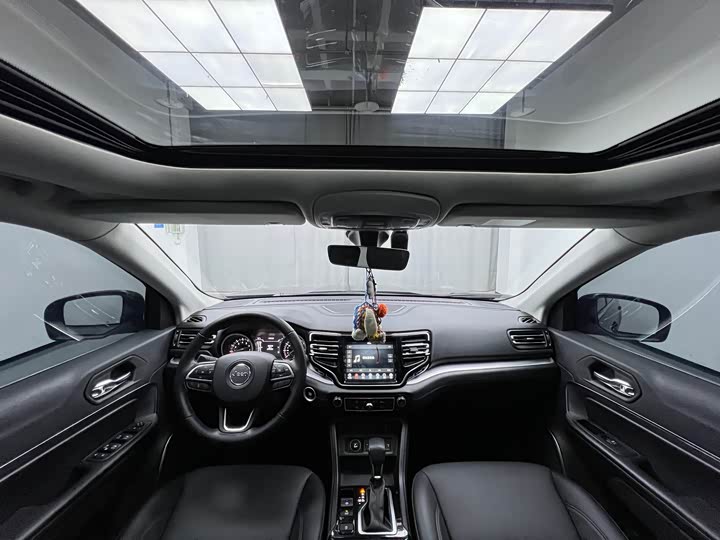 Фото 7 - Jeep Grand Commander