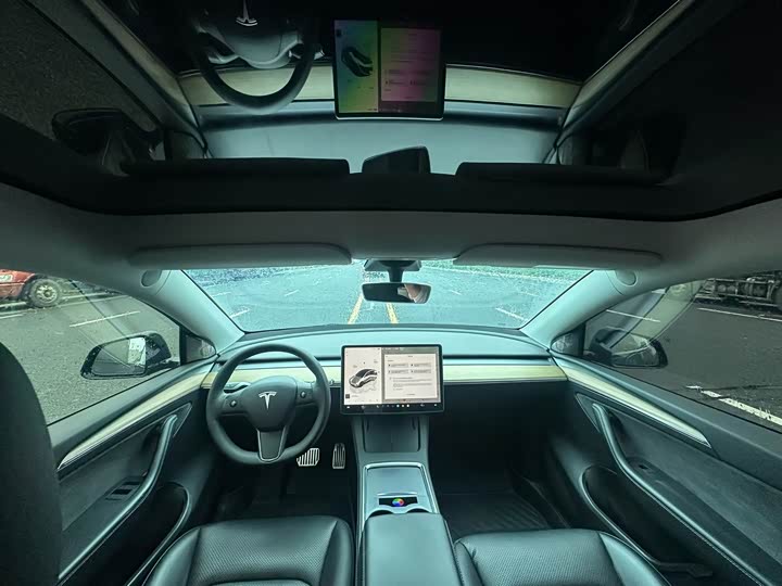 Фото 5 - Tesla Model Y