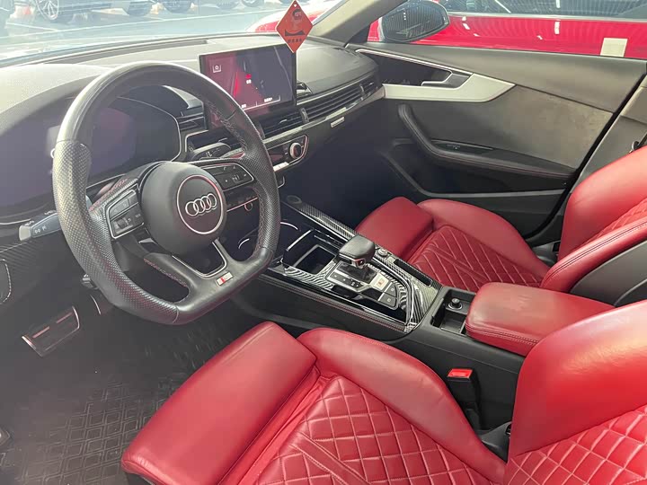 Фото 4 - Audi S4