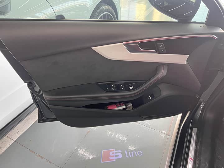 Фото 7 - Audi S4