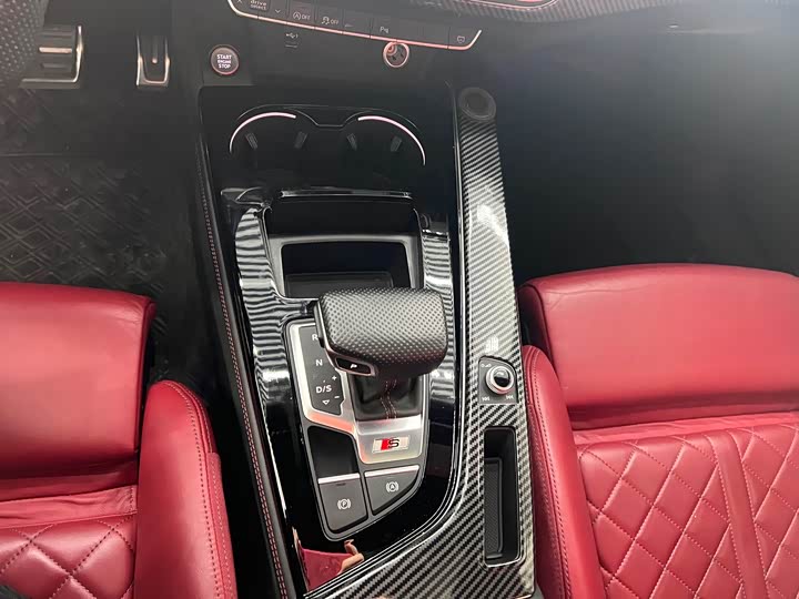 Фото 9 - Audi S4