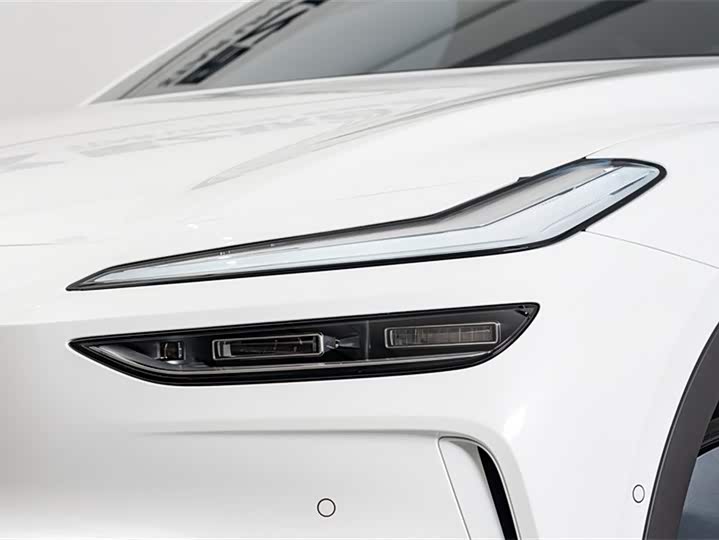 Фото 4 - Nio Onvo L60