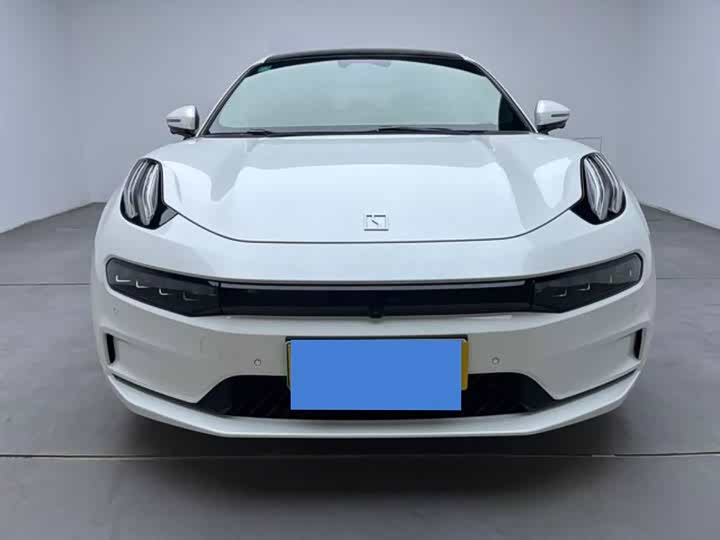 Фото 2 - Zeekr 001