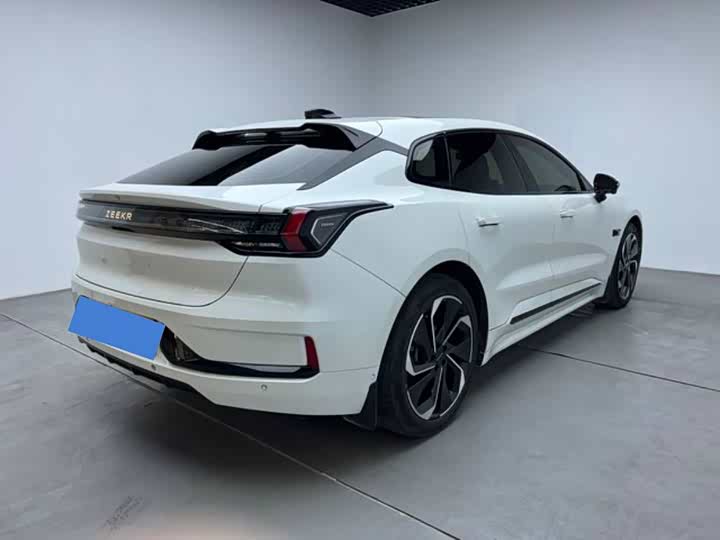 Фото 5 - Zeekr 001