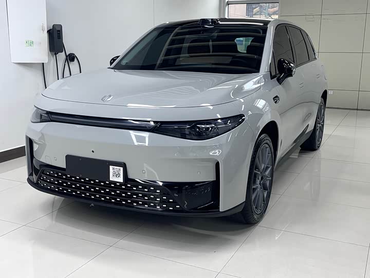 Фото 1 - Leapmotor C10