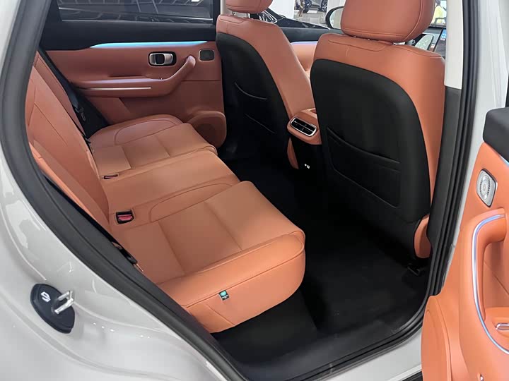 Фото 7 - Leapmotor C10