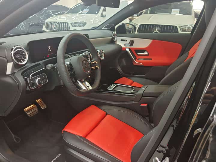 Фото 3 - Mercedes-Benz A-Class AMG