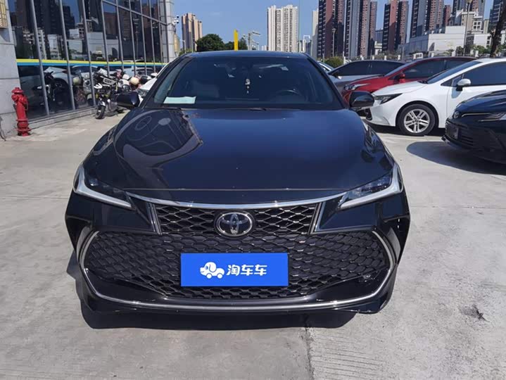 Фото 2 - Toyota Avalon