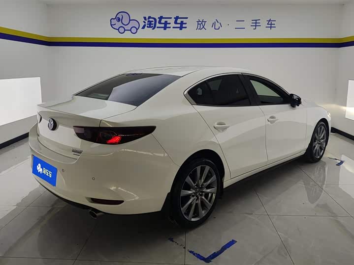 Photo 3 - Mazda 3 (Axela)