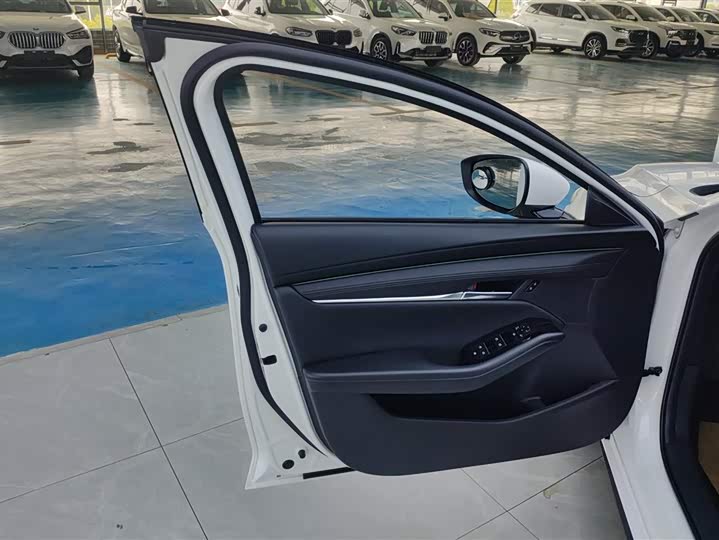 Photo 7 - Mazda 3 (Axela)