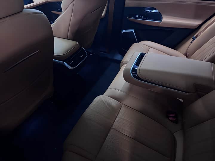 Фото 6 - XPeng G9