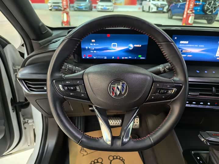 Фото 8 - Buick Verano