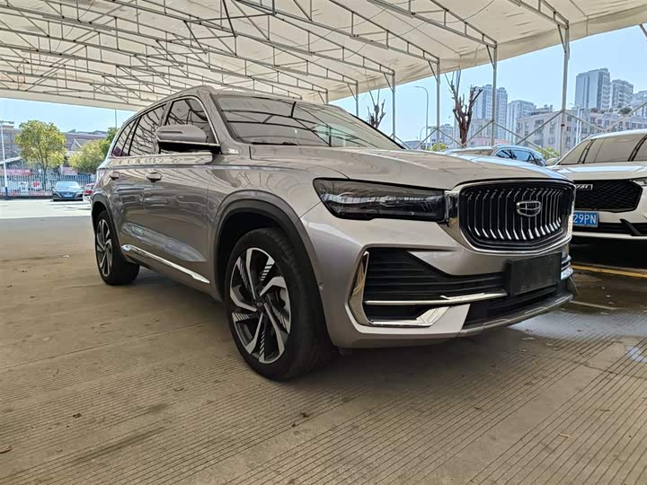 Фото 3 - Geely Monjaro