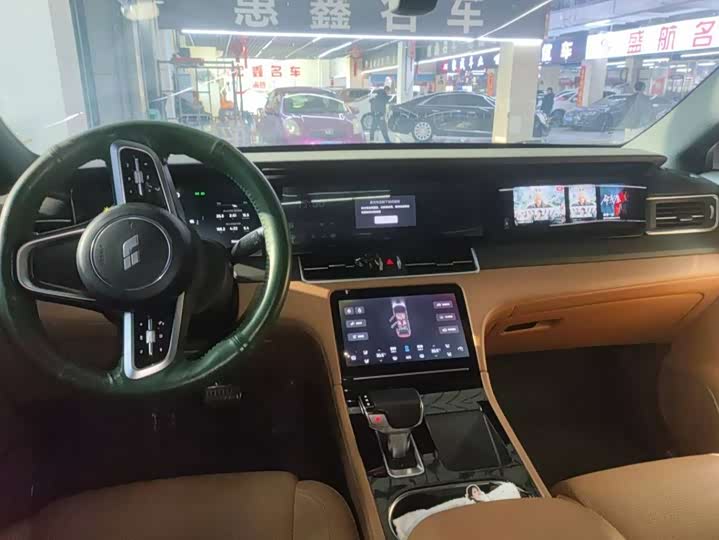 Фото 7 - LiXiang One