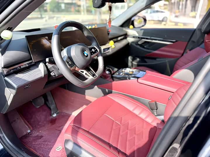 Фото 7 - BMW 5 Series