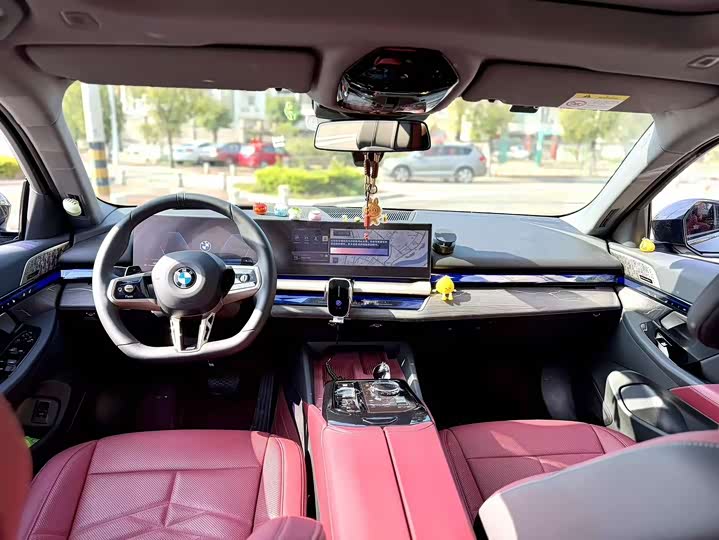 Фото 9 - BMW 5 Series