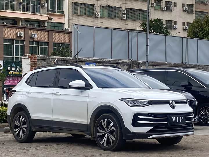 Фото 3 - Volkswagen Tharu