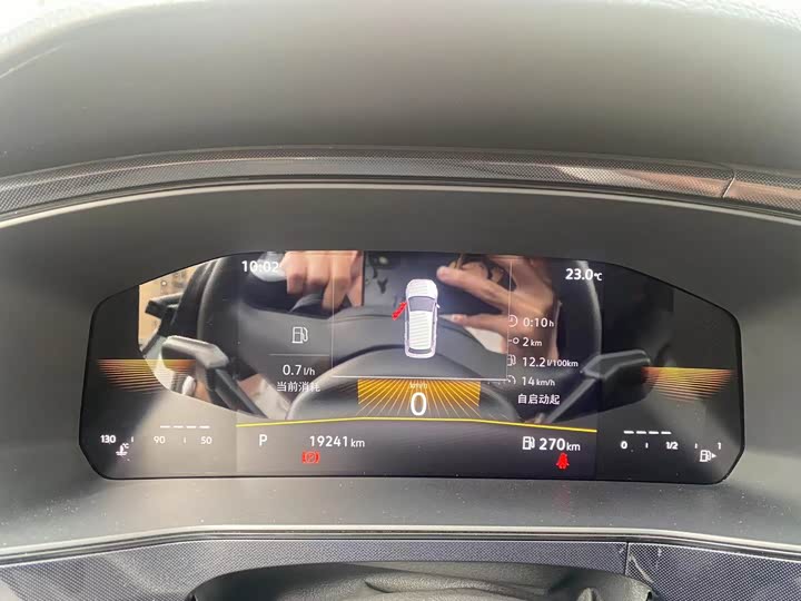 Фото 7 - Volkswagen Tharu