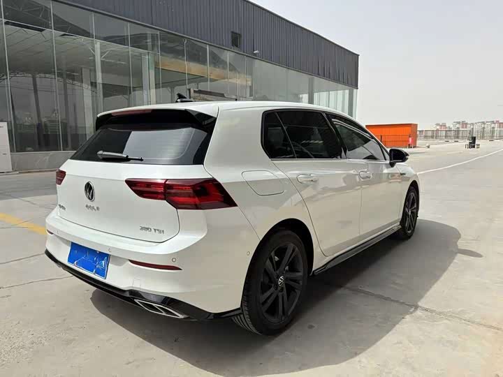 Фото 6 - Volkswagen Golf