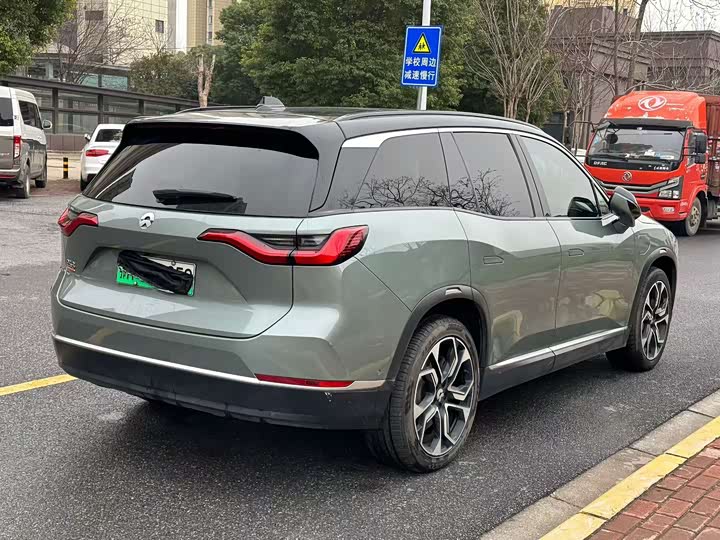 Фото 7 - Nio ES8