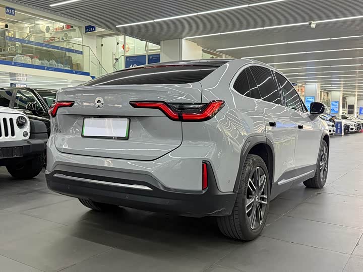 Фото 4 - Nio EC6