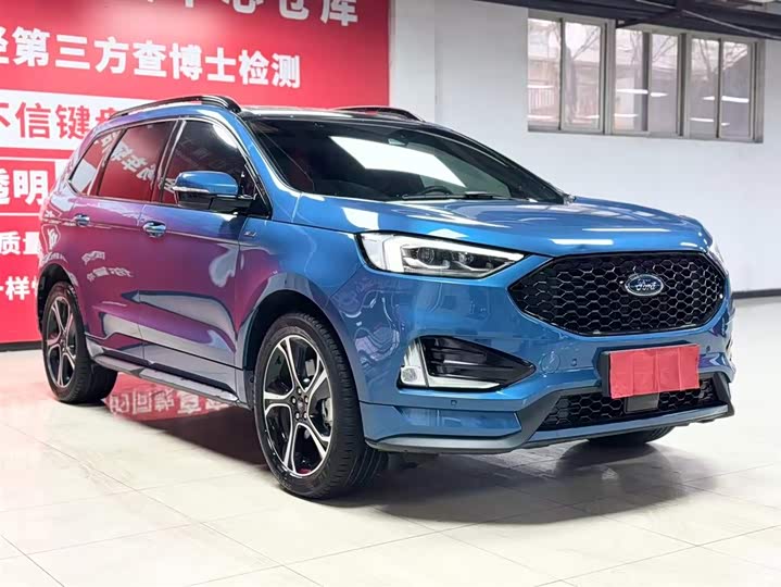 Фото 3 - Ford Edge