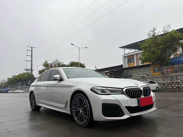 Фото 3 - BMW 5 Series