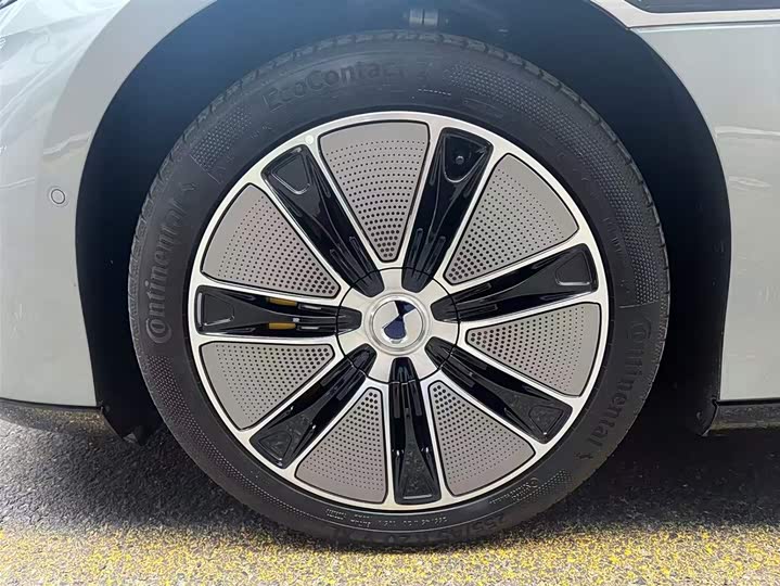 Фото 6 - Denza Z9GT