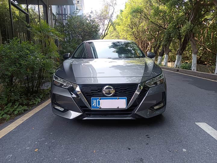 Photo 2 - Nissan Sylphy