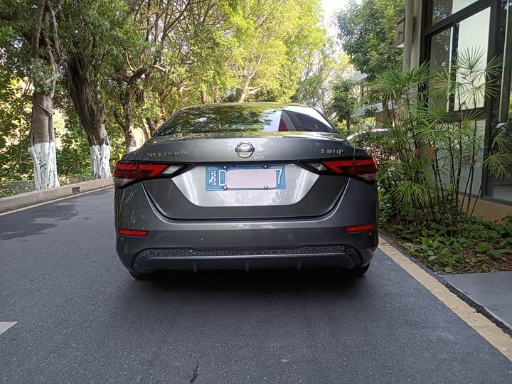 Photo 4 - Nissan Sylphy