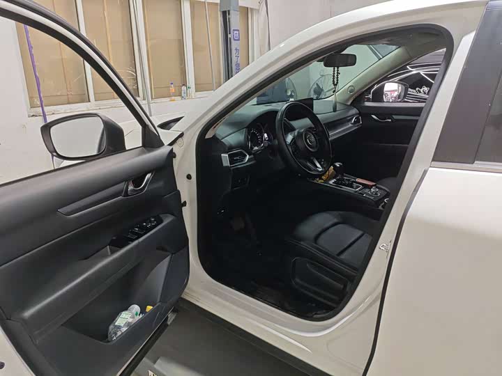 Фото 3 - Mazda CX-5