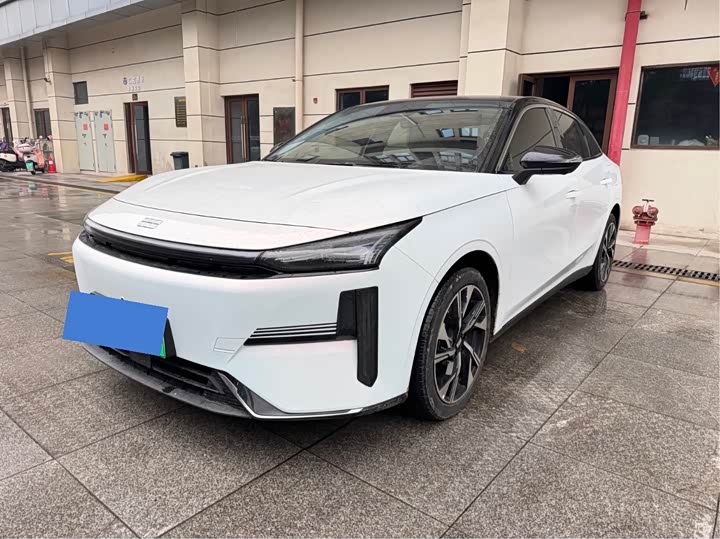 Фото 1 - Geely Galaxy L6