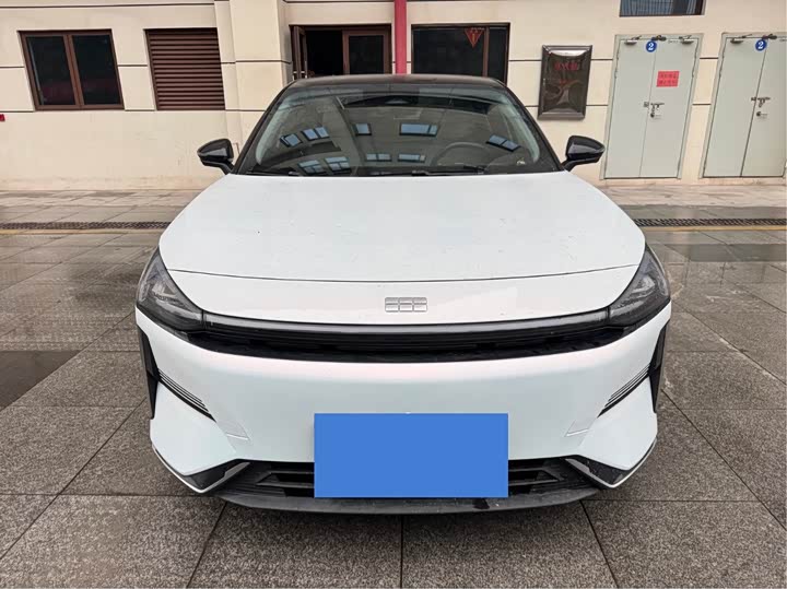 Фото 3 - Geely Galaxy L6