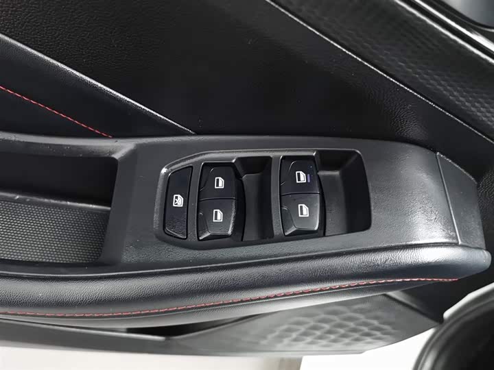 Фото 9 - MG Motor 5