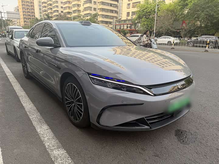 Фото 3 - BYD Han